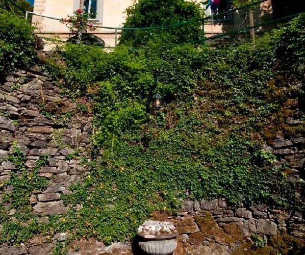 Clementina Bed & Breakfast *