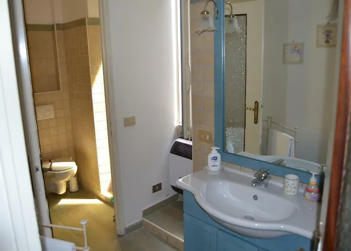 Clementina 라베노-몸벨로